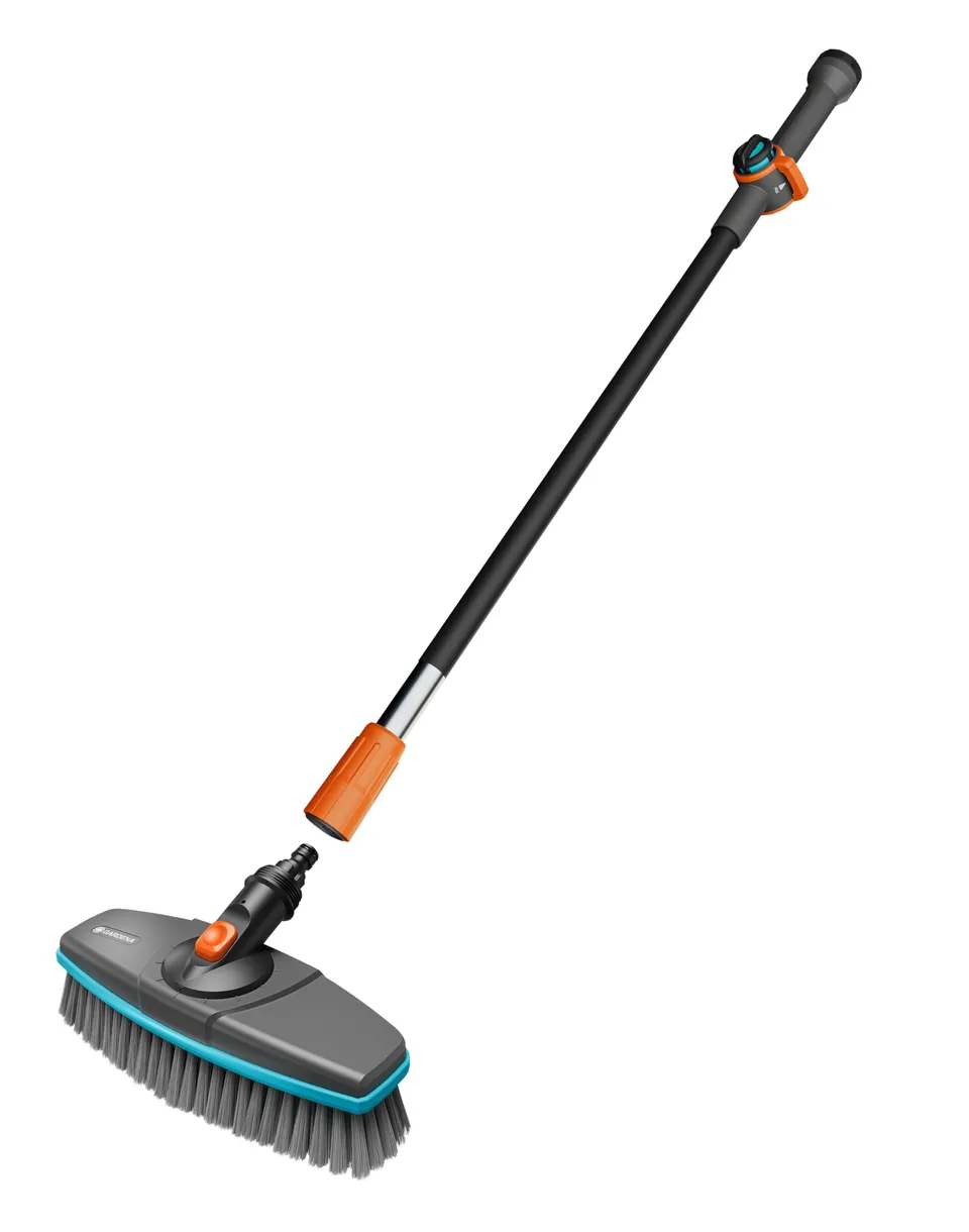 gardena-cleansystem-wasch-set-mit-stiel-s-90-cm-und-stielb-rste-soft-18826-20 image 1