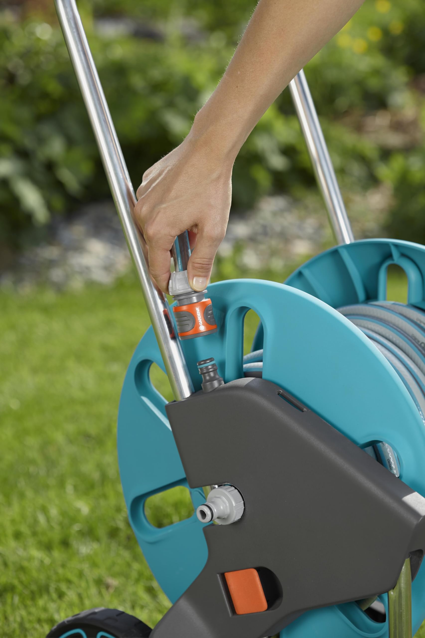gardena-cleverroll-m-easy-schlauchwagen-bis-60-m-metallrahmen-18515-20 image 3