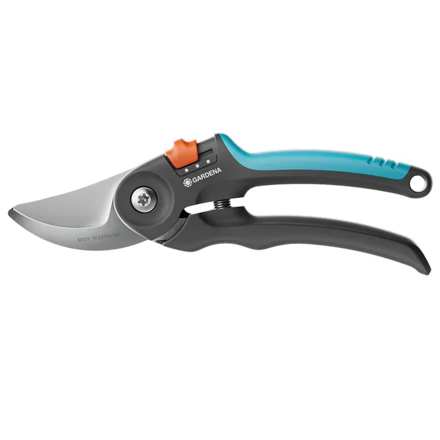 gardena-premiumcut-flex-gartenschere-12242-20-bypass-24-mm image 1