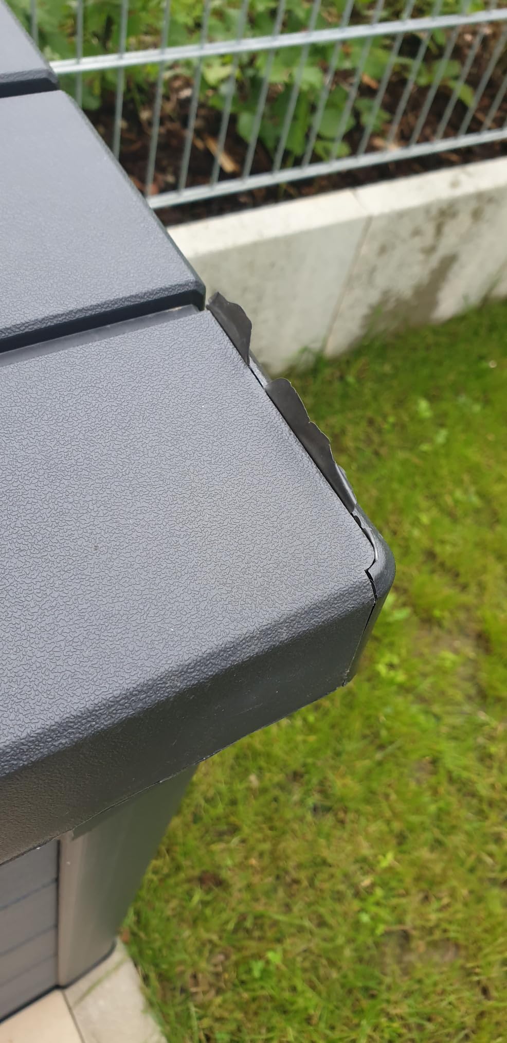 Deckel verzogen geliefert