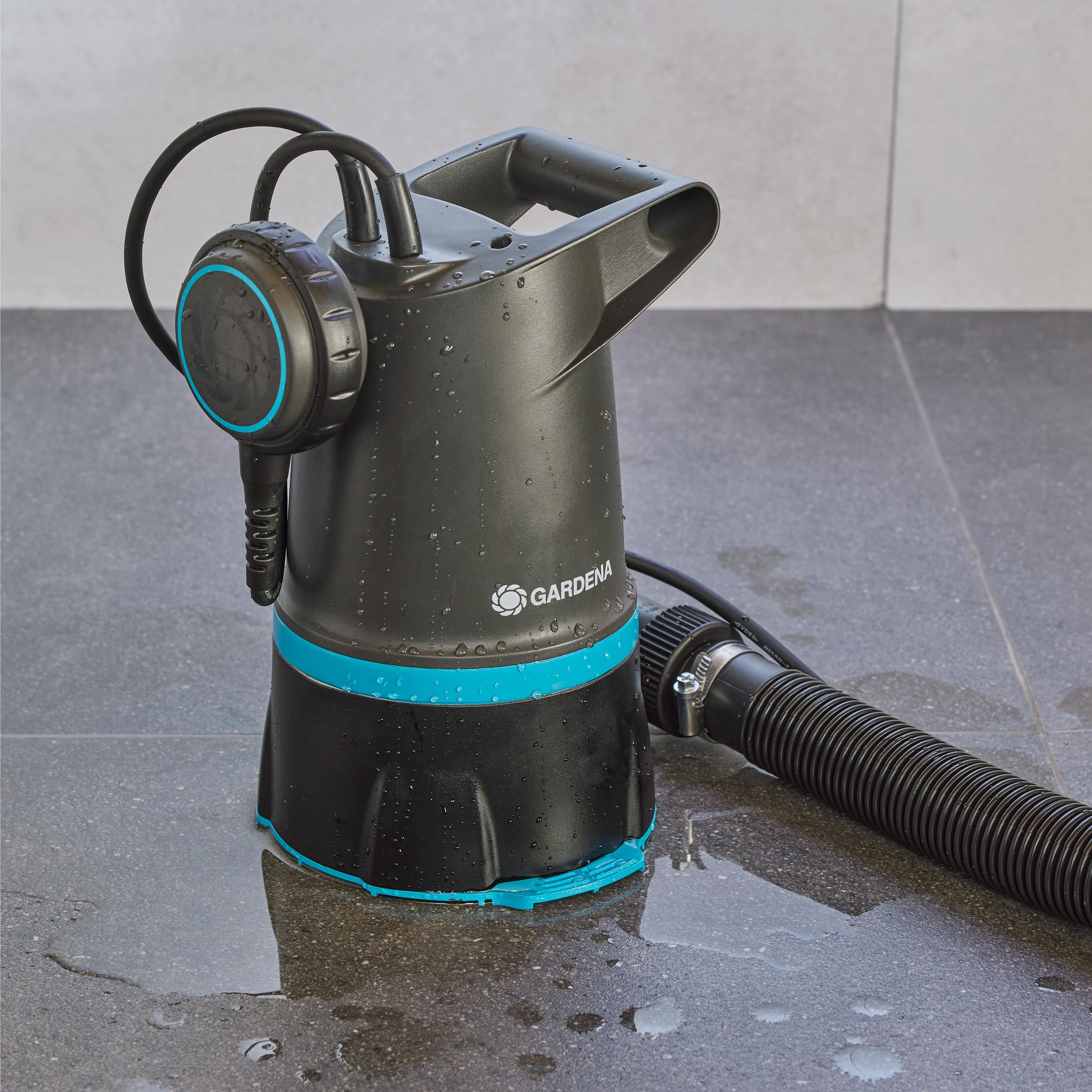 gardena-hochwasserschutz-set-20000-basic-9019-47-mit-tauchpumpe-und-schlauch image 7