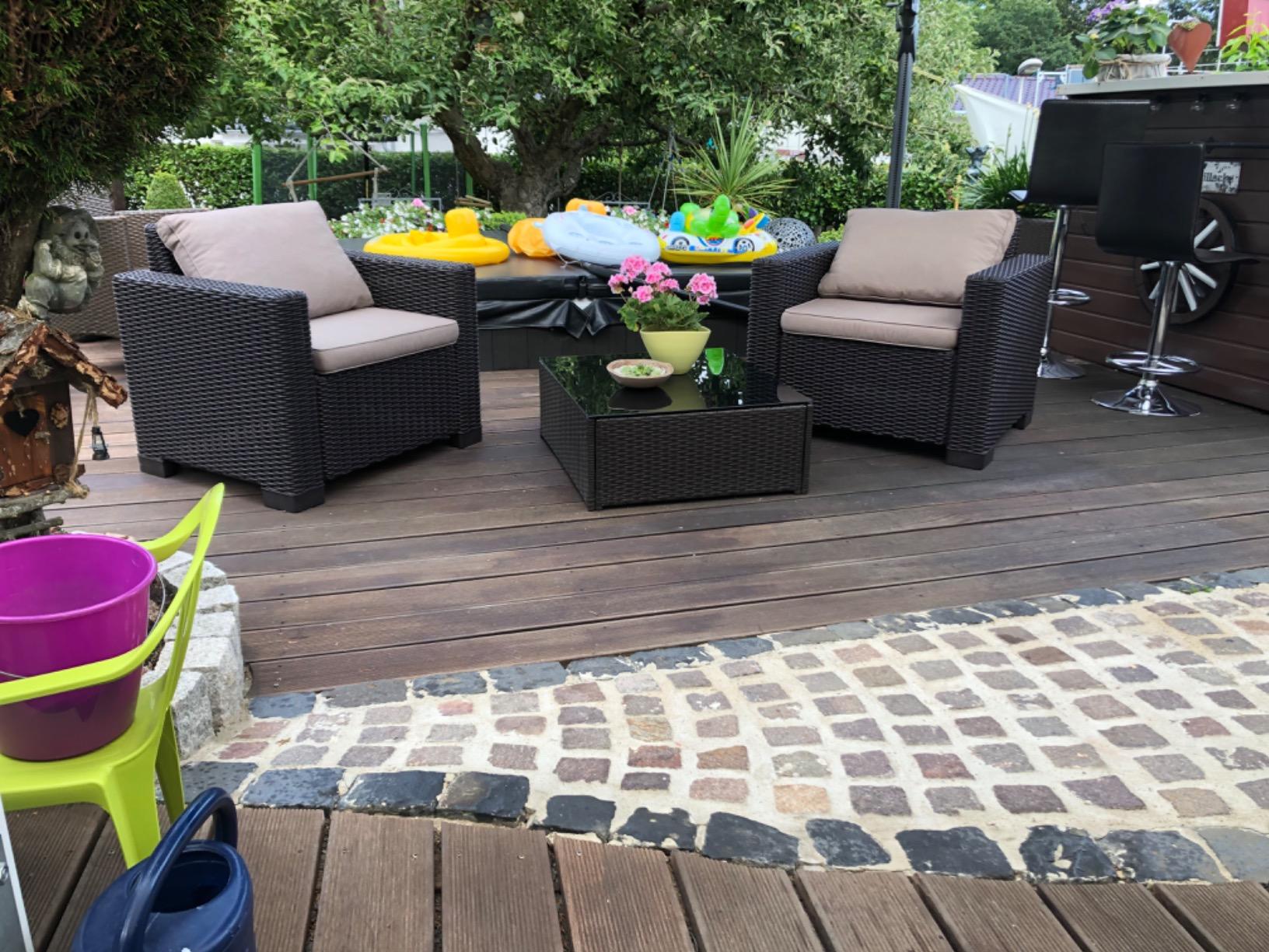 Wohnzimmer-Feeling im Garten