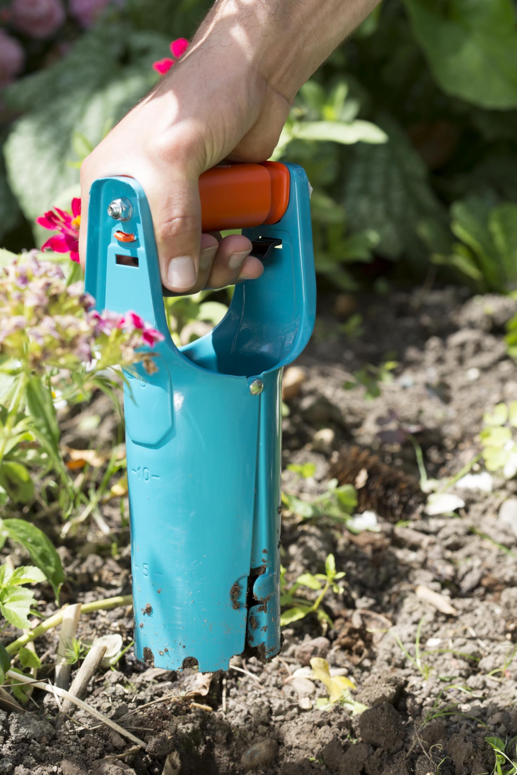 gardena-3412-20-blumenzwiebelpflanzer-mit-ausl-seautomatik-und-tiefenskala image 3