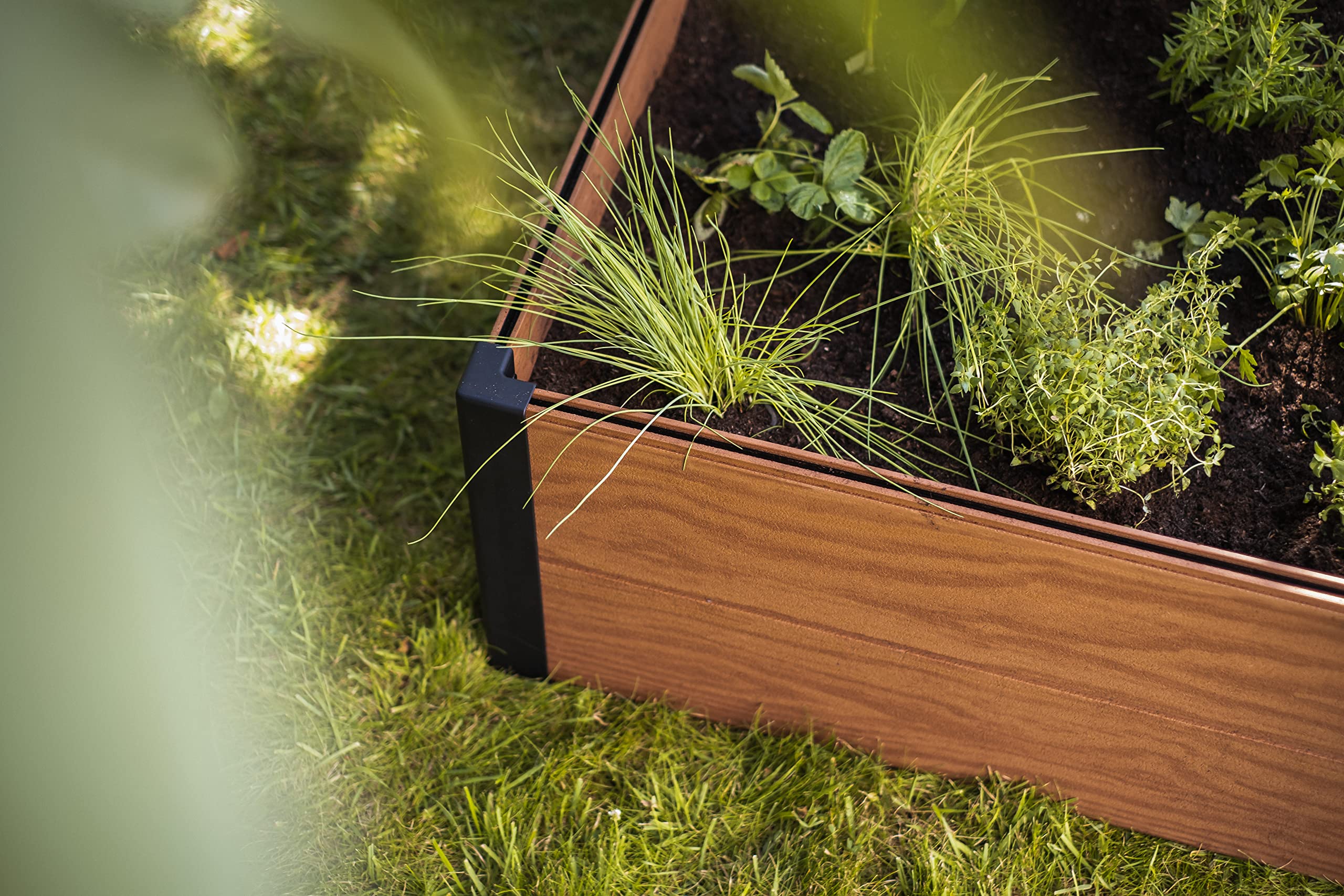 keter-maple-hochbeet-106x106x32cm-braun-332l image 4