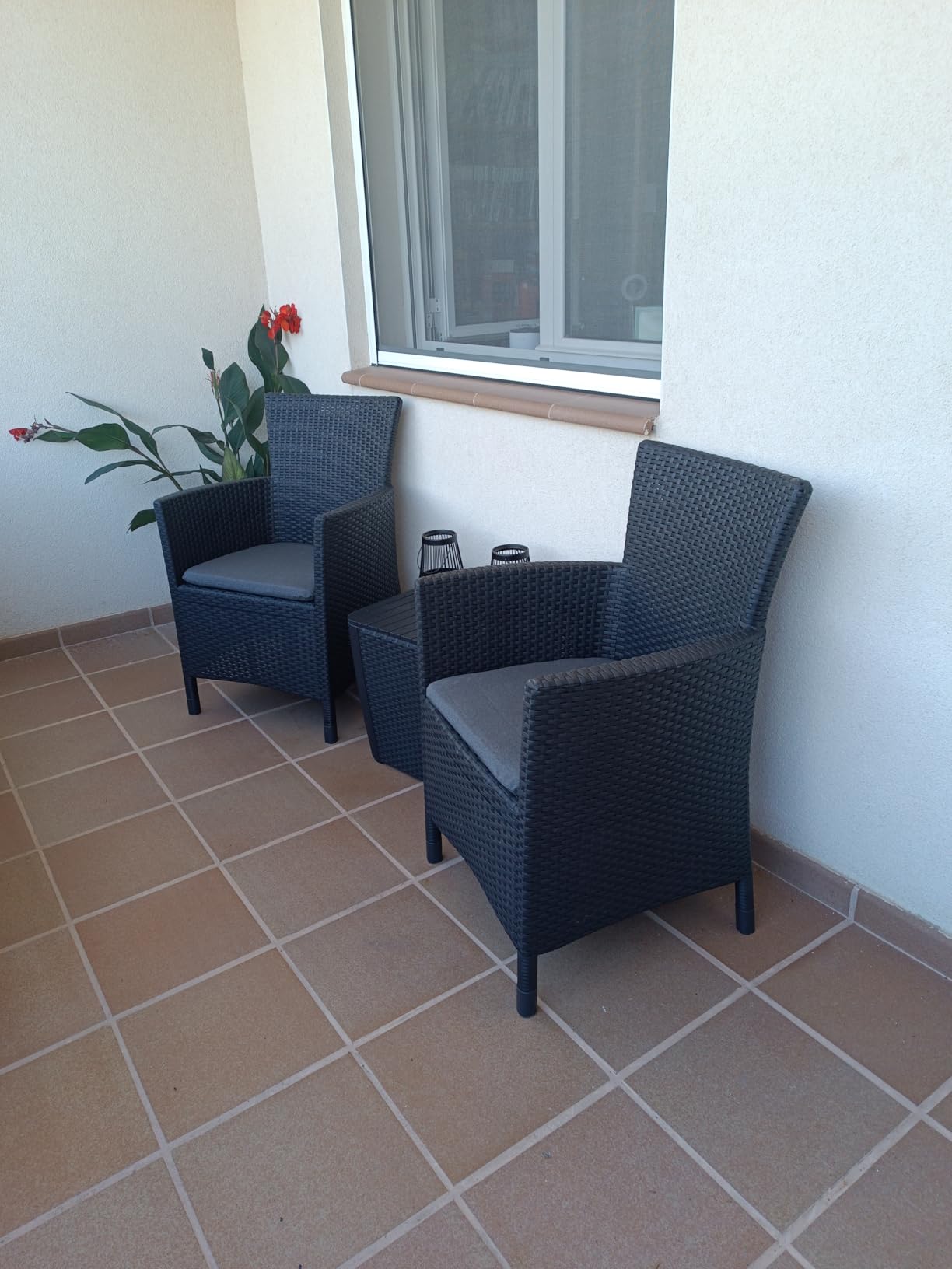 Gemütliche Ecke auf kleinem Balkon