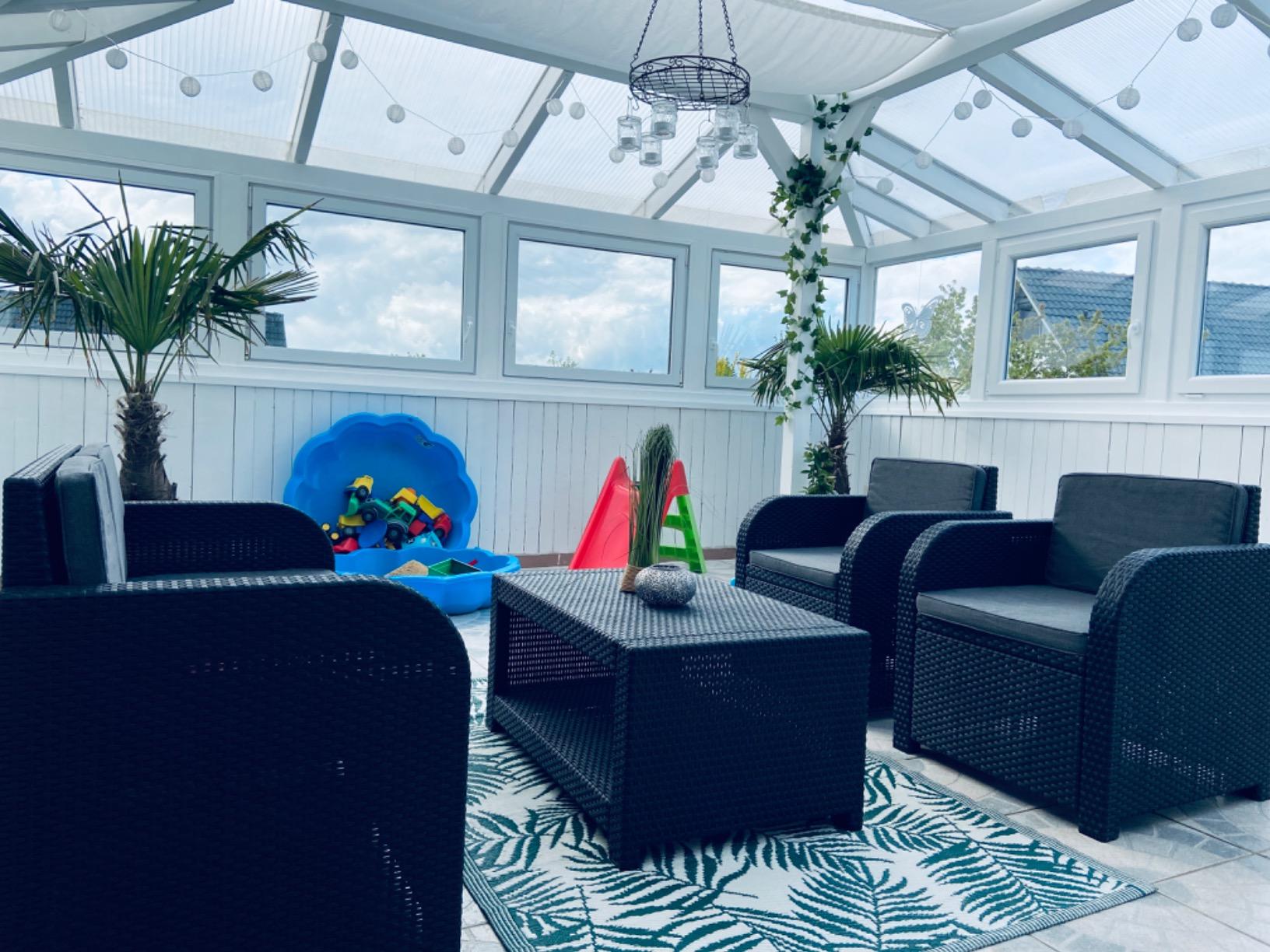 Gemütliche Lounge für den Balkon