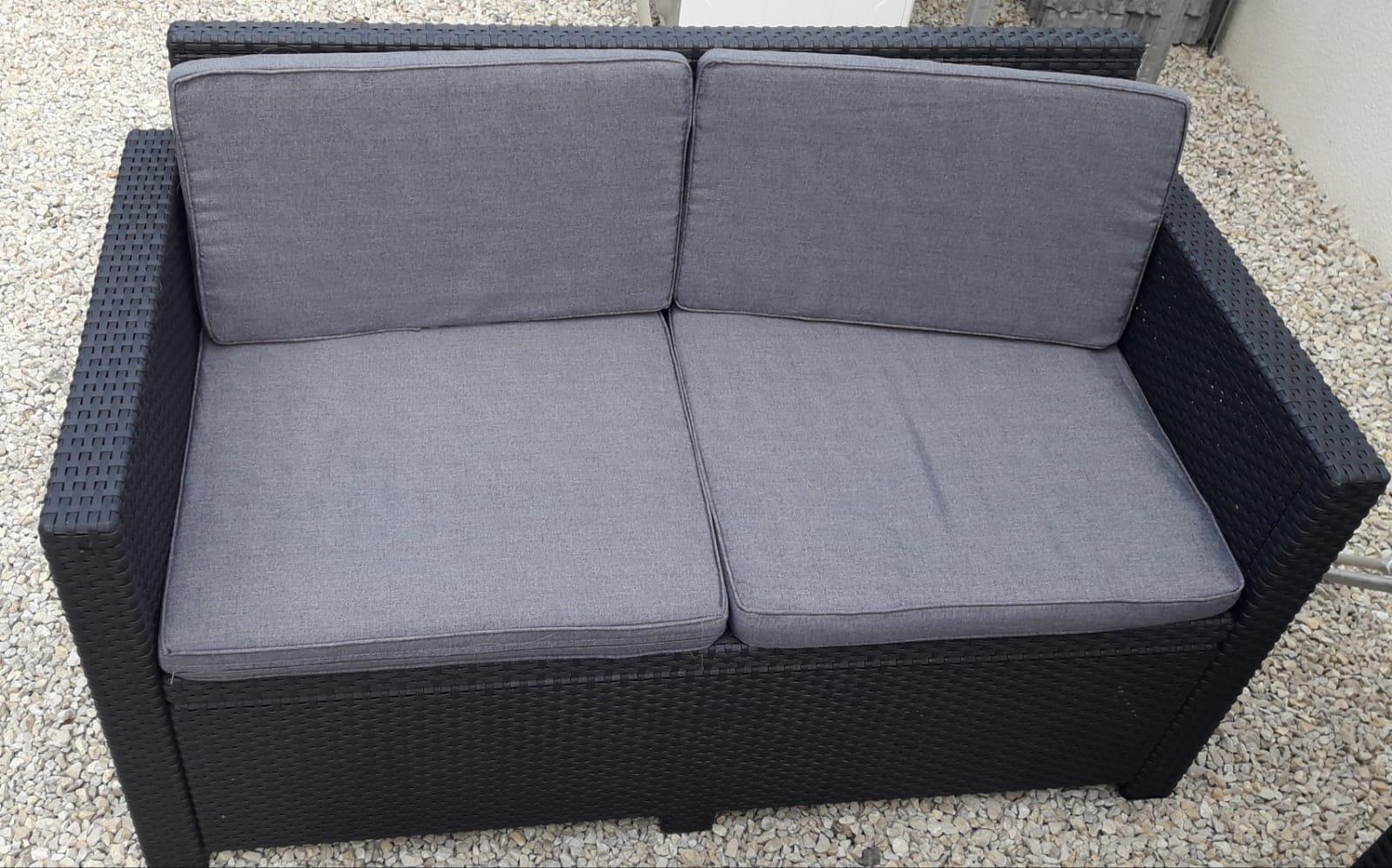 Wunderschönes Sofa für die Terrasse