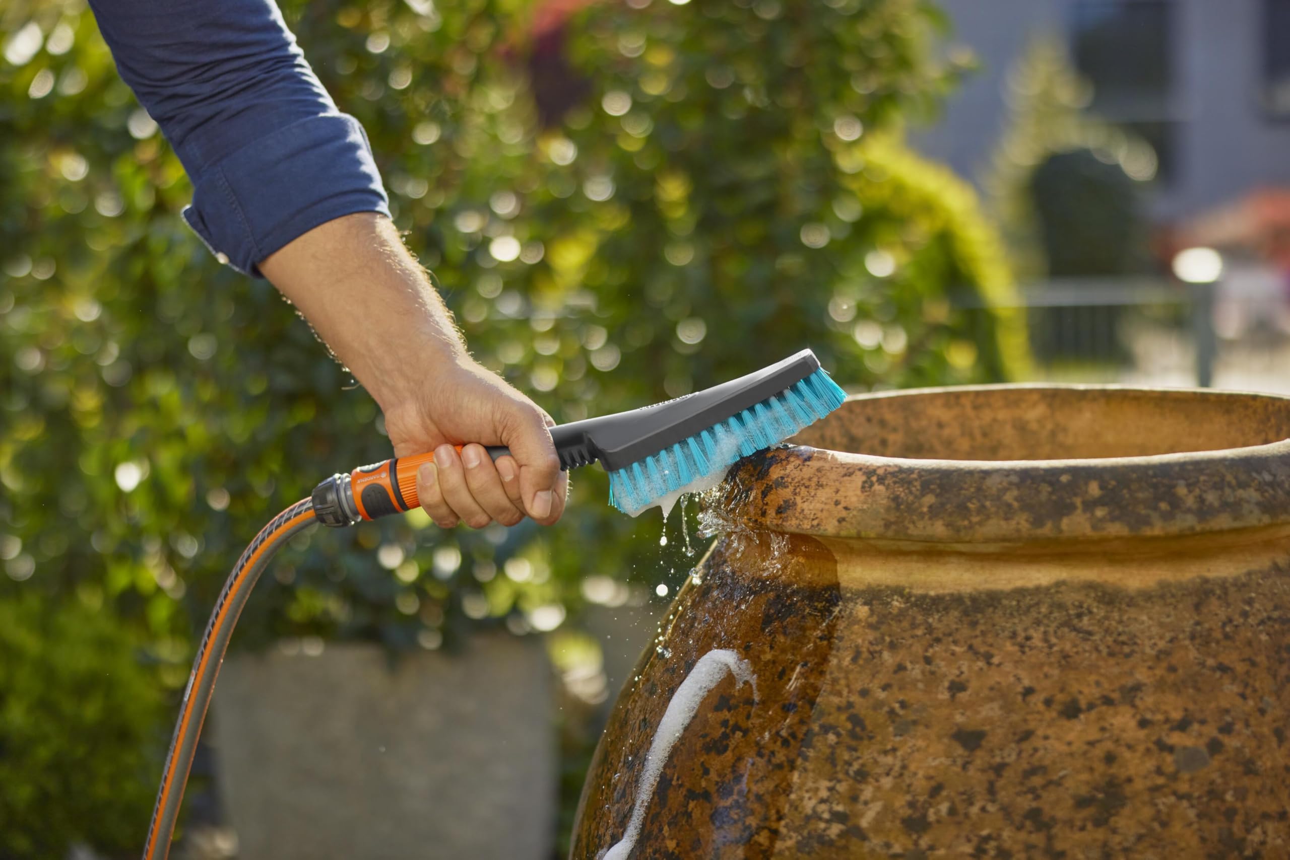 gardena-cleansystem-handb-rste-s-hard-18844-20-reinigungsb-rste-mit-schlauchansc image 2