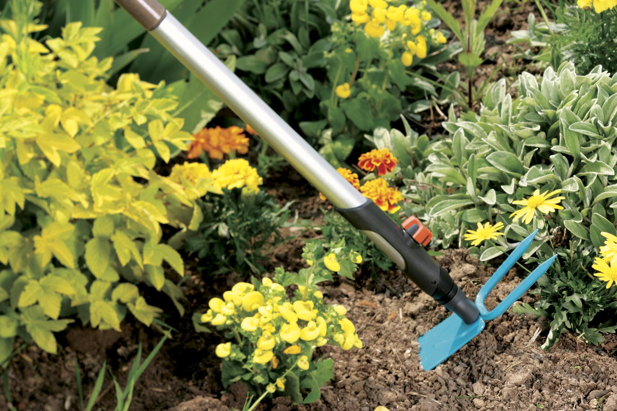 gardena-combisystem-gartenhacke-3218-20-7-5-cm-mit-2-zinken image 2